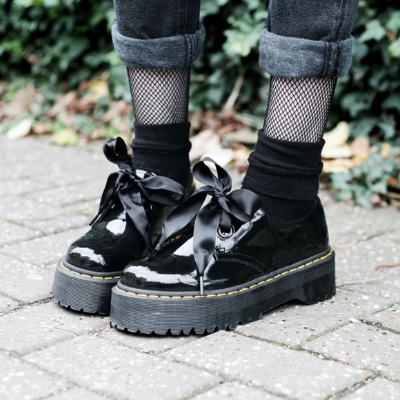 dr martens holly platform patent
